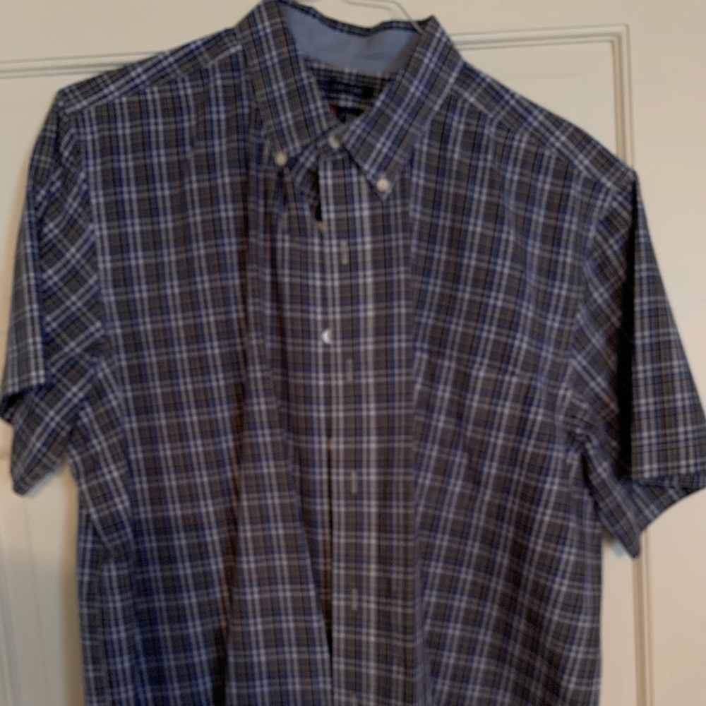 Chaps Men’s s/s shirt- XL, excellent condition